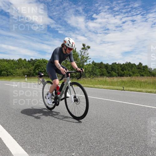 21.06.2026 - Viking Triathlon Michael Burmester http://msf.ph/oto/9872436 21.06.2026 12:29:00 Radfahren 20, 64, 84, 89, 317, 317, 460, 484, 522, 542, 549, 552, 612, 619, 661 meine-sportfotos.de