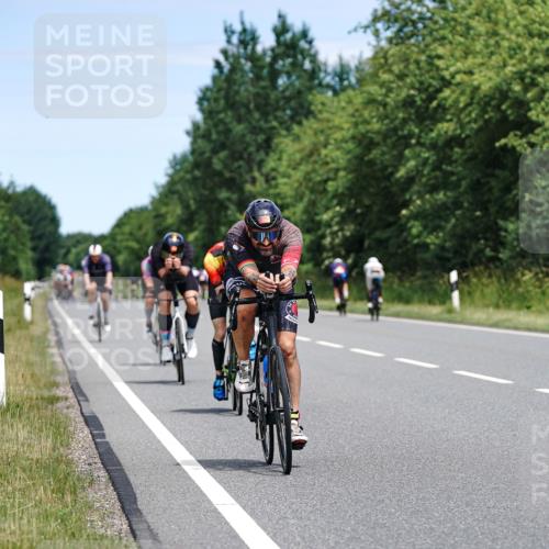 21.06.2026 - Viking Triathlon Michael Burmester http://msf.ph/oto/9872441 21.06.2026 12:44:38 Radfahren 53, 59, 102, 177, 264, 341, 358, 395, 456, 534, 623 meine-sportfotos.de