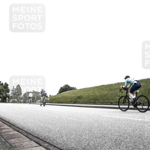 21.06.2026 - 29. Vierlanden-Triathlon H.Heesch http://msf.ph/oto/9872463 21.06.2026 12:15:24 Radfahren 236 meine-sportfotos.de