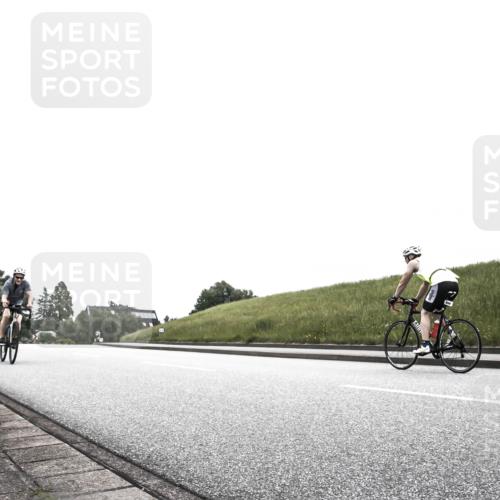 21.06.2026 - 29. Vierlanden-Triathlon H.Heesch http://msf.ph/oto/9872564 21.06.2026 12:17:42 Radfahren 751, 877, 895 meine-sportfotos.de