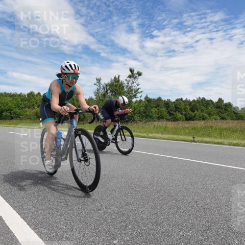 21.06.2026 - Viking Triathlon Michael Burmester http://msf.ph/oto/9872567 21.06.2026 12:30:39 Radfahren 99, 104, 109, 111, 113, 137, 145, 180, 286, 359, 376, 422, 500 meine-sportfotos.de