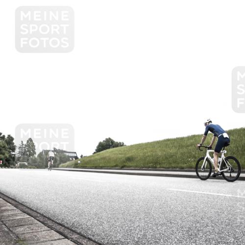 21.06.2026 - 29. Vierlanden-Triathlon H.Heesch http://msf.ph/oto/9872570 21.06.2026 12:17:44 Radfahren 751, 877, 895 meine-sportfotos.de