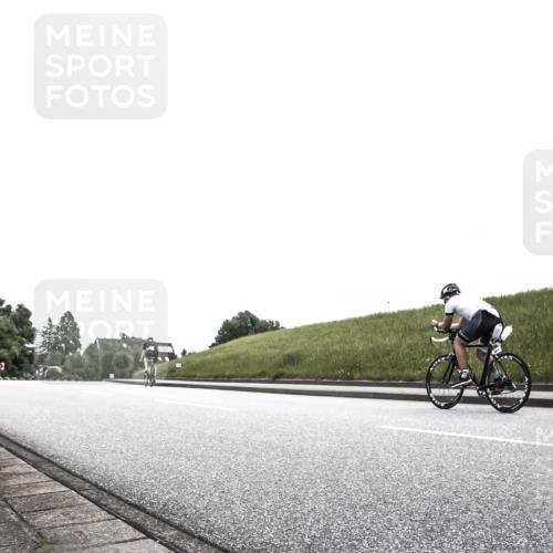 21.06.2026 - 29. Vierlanden-Triathlon H.Heesch http://msf.ph/oto/9872580 21.06.2026 12:18:06 Radfahren 630 meine-sportfotos.de