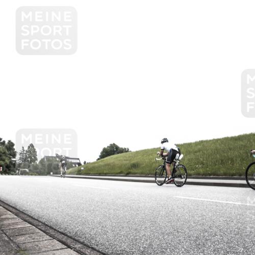 21.06.2026 - 29. Vierlanden-Triathlon H.Heesch http://msf.ph/oto/9872584 21.06.2026 12:18:06 Radfahren 630 meine-sportfotos.de