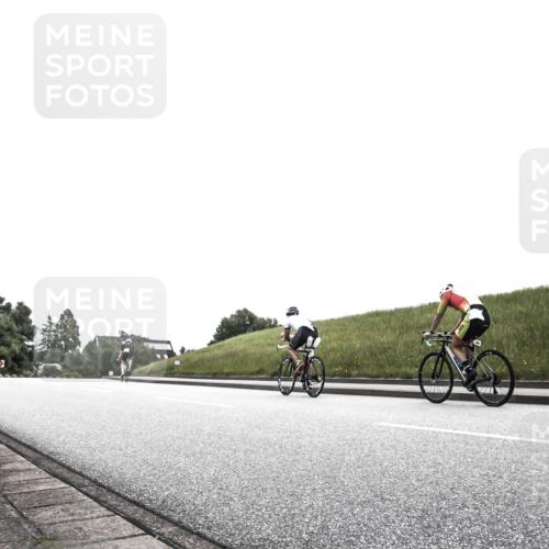 21.06.2026 - 29. Vierlanden-Triathlon H.Heesch http://msf.ph/oto/9872597 21.06.2026 12:18:06 Radfahren 630 meine-sportfotos.de