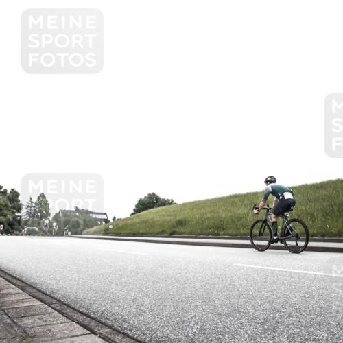 21.06.2026 - 29. Vierlanden-Triathlon H.Heesch http://msf.ph/oto/9872602 21.06.2026 12:18:10 Radfahren 276, 821 meine-sportfotos.de