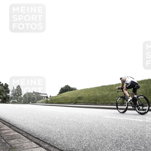 21.06.2026 - 29. Vierlanden-Triathlon H.Heesch http://msf.ph/oto/9872613 21.06.2026 12:18:18 Radfahren 838, 860 meine-sportfotos.de