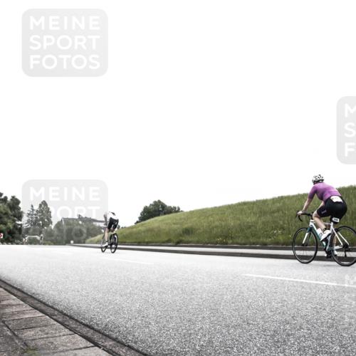 21.06.2026 - 29. Vierlanden-Triathlon H.Heesch http://msf.ph/oto/9872624 21.06.2026 12:18:19 Radfahren  meine-sportfotos.de