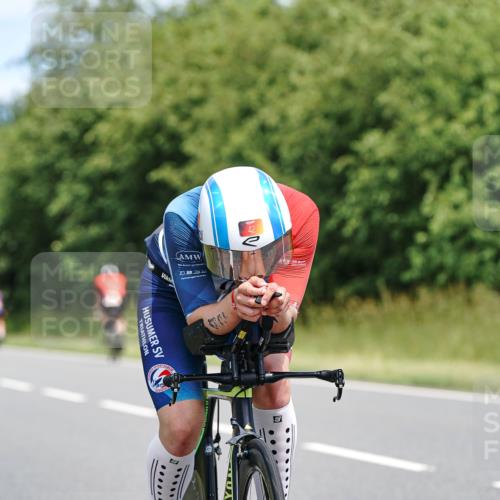 21.06.2026 - Viking Triathlon Michael Burmester http://msf.ph/oto/9872668 21.06.2026 12:45:19 Radfahren 39, 48, 91, 94, 132, 173, 182, 249, 254, 254, 306, 309, 313, 538 meine-sportfotos.de