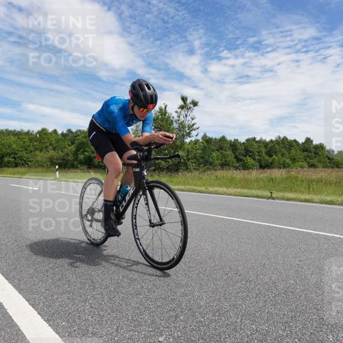 21.06.2026 - Viking Triathlon Michael Burmester http://msf.ph/oto/9872669 21.06.2026 12:32:02 Radfahren 33, 75, 365, 382, 489, 640, 641, 658 meine-sportfotos.de