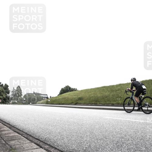 21.06.2026 - 29. Vierlanden-Triathlon H.Heesch http://msf.ph/oto/9872672 21.06.2026 12:19:29 Radfahren 632, 649 meine-sportfotos.de