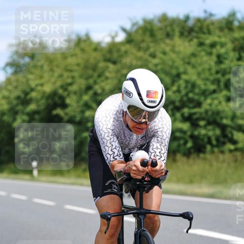 21.06.2026 - Viking Triathlon Michael Burmester http://msf.ph/oto/9872750 21.06.2026 12:45:33 Radfahren 48, 54, 135, 173, 182, 249, 254, 254, 309, 309 meine-sportfotos.de