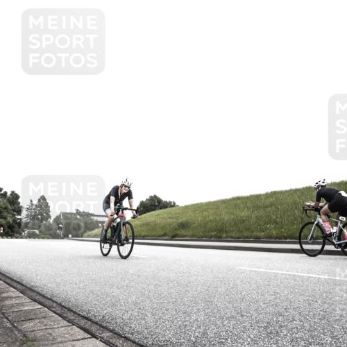 21.06.2026 - 29. Vierlanden-Triathlon H.Heesch http://msf.ph/oto/9872752 21.06.2026 12:20:47 Radfahren 830, 853 meine-sportfotos.de
