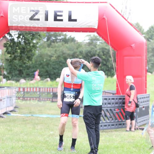 21.06.2026 - 29. Vierlanden-Triathlon Andreas Tolksdorf http://msf.ph/oto/9872762 21.06.2026 11:00:16 Ziel 365, 365 meine-sportfotos.de