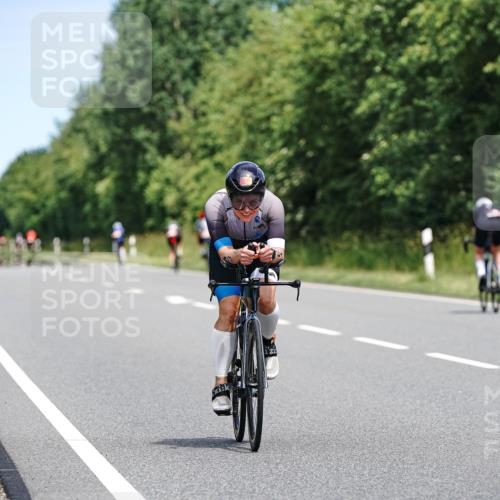 21.06.2026 - Viking Triathlon Michael Burmester http://msf.ph/oto/9872790 21.06.2026 12:45:45 Radfahren 54, 135, 205, 238, 254, 309, 352, 421 meine-sportfotos.de