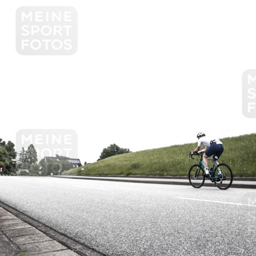 21.06.2026 - 29. Vierlanden-Triathlon H.Heesch http://msf.ph/oto/9872827 21.06.2026 12:22:42 Radfahren  meine-sportfotos.de
