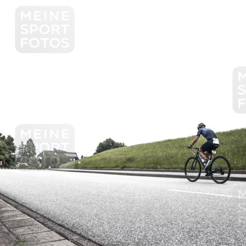 21.06.2026 - 29. Vierlanden-Triathlon H.Heesch http://msf.ph/oto/9872835 21.06.2026 12:22:58 Radfahren  meine-sportfotos.de