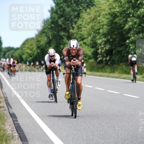 21.06.2026 - Viking Triathlon Michael Burmester http://msf.ph/oto/9872865 21.06.2026 12:46:00 Radfahren 205, 238, 352, 352, 421, 442, 561 meine-sportfotos.de