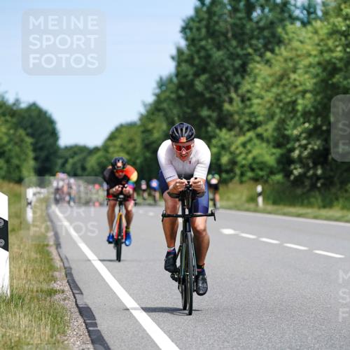 21.06.2026 - Viking Triathlon Michael Burmester http://msf.ph/oto/9872896 21.06.2026 12:46:06 Radfahren 238, 352, 352, 439, 442, 561 meine-sportfotos.de