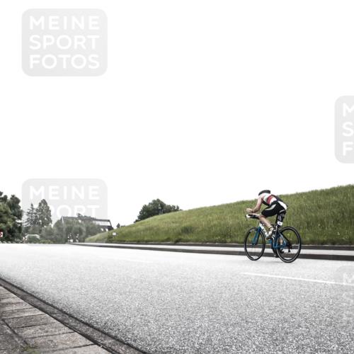 21.06.2026 - 29. Vierlanden-Triathlon H.Heesch http://msf.ph/oto/9872930 21.06.2026 12:25:43 Radfahren 672 meine-sportfotos.de