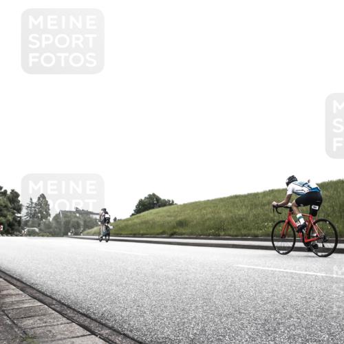 21.06.2026 - 29. Vierlanden-Triathlon H.Heesch http://msf.ph/oto/9872936 21.06.2026 12:25:43 Radfahren 672 meine-sportfotos.de