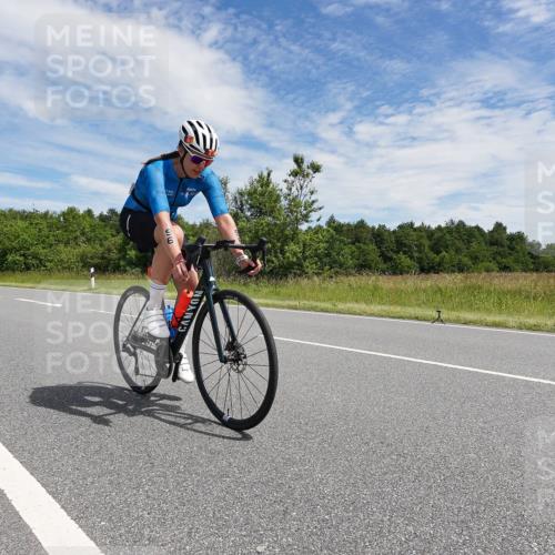 21.06.2026 - Viking Triathlon Michael Burmester http://msf.ph/oto/9872938 21.06.2026 12:35:02 Radfahren 96, 195, 197, 248, 389, 432, 590, 616 meine-sportfotos.de