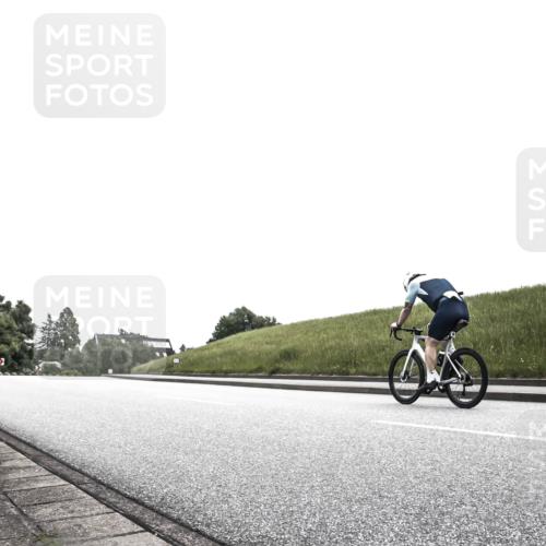 21.06.2026 - 29. Vierlanden-Triathlon H.Heesch http://msf.ph/oto/9872948 21.06.2026 12:26:03 Radfahren  meine-sportfotos.de