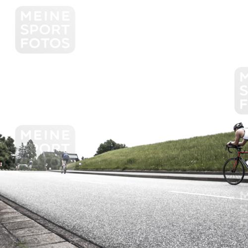 21.06.2026 - 29. Vierlanden-Triathlon H.Heesch http://msf.ph/oto/9872994 21.06.2026 12:27:05 Radfahren  meine-sportfotos.de
