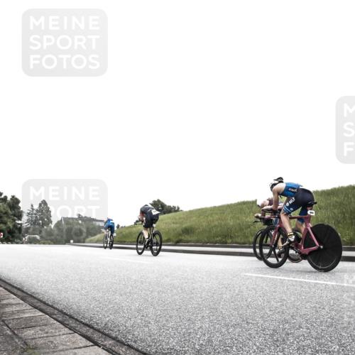 21.06.2026 - 29. Vierlanden-Triathlon H.Heesch http://msf.ph/oto/9873082 21.06.2026 12:27:36 Radfahren 913, 917, 918, 927, 957, 963, 972, 975 meine-sportfotos.de