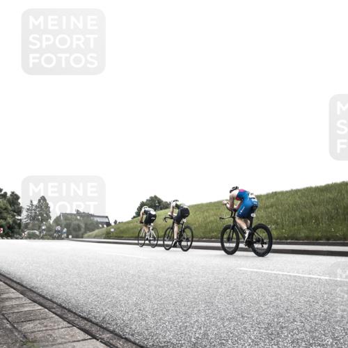 21.06.2026 - 29. Vierlanden-Triathlon H.Heesch http://msf.ph/oto/9873103 21.06.2026 12:27:39 Radfahren 927, 963 meine-sportfotos.de