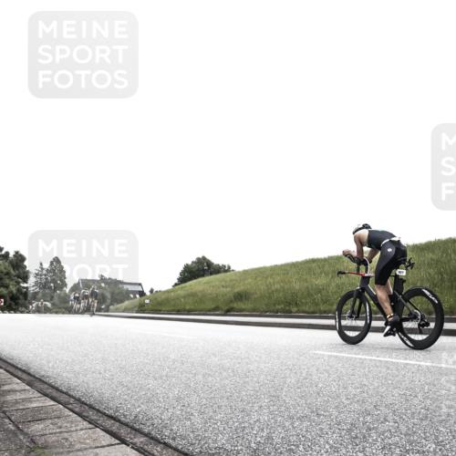 21.06.2026 - 29. Vierlanden-Triathlon H.Heesch http://msf.ph/oto/9873134 21.06.2026 12:27:42 Radfahren 954 meine-sportfotos.de