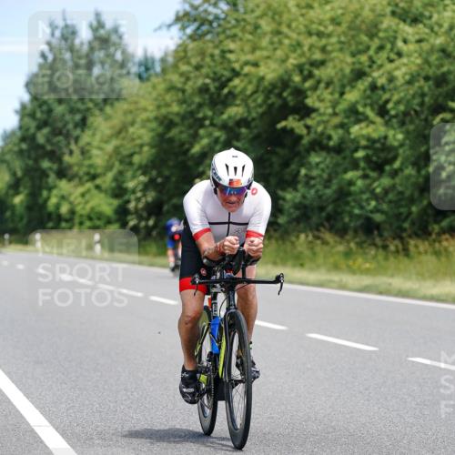 21.06.2026 - Viking Triathlon Michael Burmester http://msf.ph/oto/9873150 21.06.2026 12:46:50 Radfahren 16, 81, 165, 184, 364, 407, 457, 530, 629, 634 meine-sportfotos.de