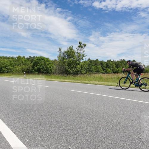 21.06.2026 - Viking Triathlon Michael Burmester http://msf.ph/oto/9873159 21.06.2026 12:37:59 Radfahren 138, 185, 244, 378, 413, 506, 520, 550, 557 meine-sportfotos.de