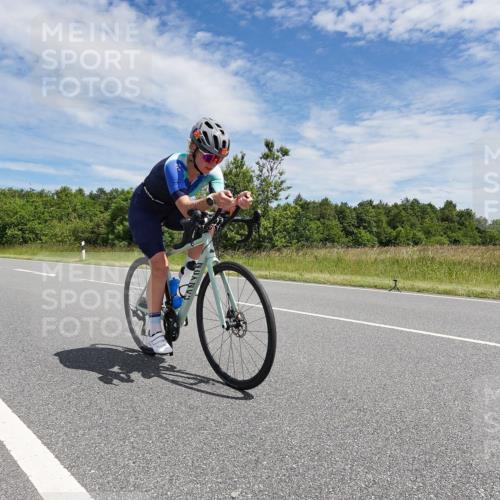21.06.2026 - Viking Triathlon Michael Burmester http://msf.ph/oto/9873209 21.06.2026 12:38:20 Radfahren 123, 203, 203, 221, 415, 416, 461, 461, 551 meine-sportfotos.de