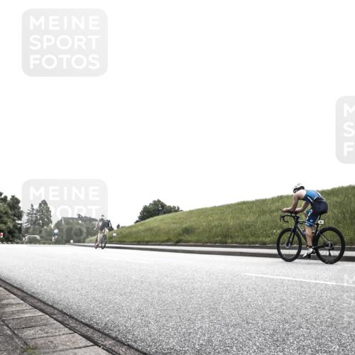 21.06.2026 - 29. Vierlanden-Triathlon H.Heesch http://msf.ph/oto/9873211 21.06.2026 12:28:21 Radfahren 684, 892, 912, 923 meine-sportfotos.de