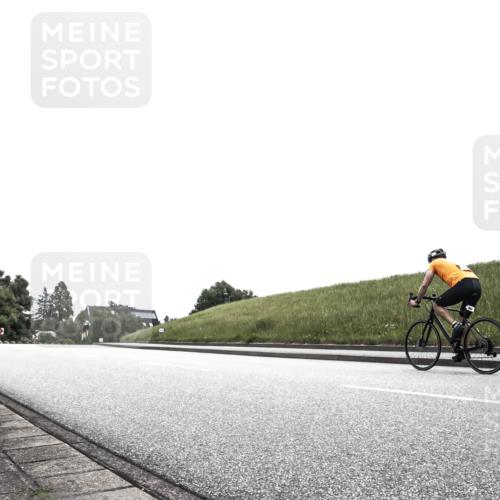 21.06.2026 - 29. Vierlanden-Triathlon H.Heesch http://msf.ph/oto/9873214 21.06.2026 12:28:29 Radfahren 249, 921, 943, 962 meine-sportfotos.de