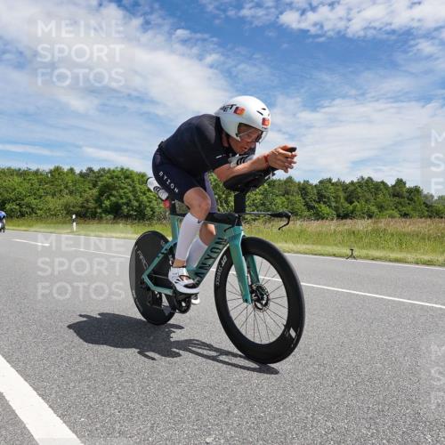 21.06.2026 - Viking Triathlon Michael Burmester http://msf.ph/oto/9873221 21.06.2026 12:38:26 Radfahren 123, 123, 203, 221, 415, 416, 461, 551 meine-sportfotos.de