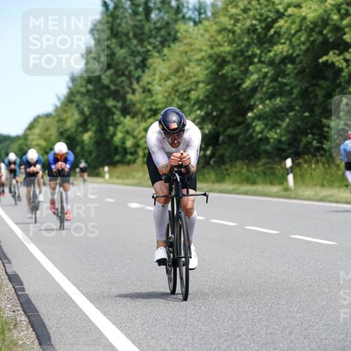 21.06.2026 - Viking Triathlon Michael Burmester http://msf.ph/oto/9873261 21.06.2026 12:47:59 Radfahren 58, 73, 126, 166, 259, 510, 531, 603, 608, 639, 644 meine-sportfotos.de