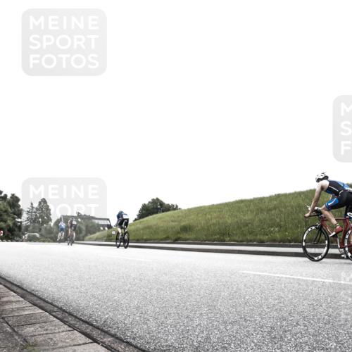 21.06.2026 - 29. Vierlanden-Triathlon H.Heesch http://msf.ph/oto/9873281 21.06.2026 12:28:47 Radfahren 644, 844, 922 meine-sportfotos.de