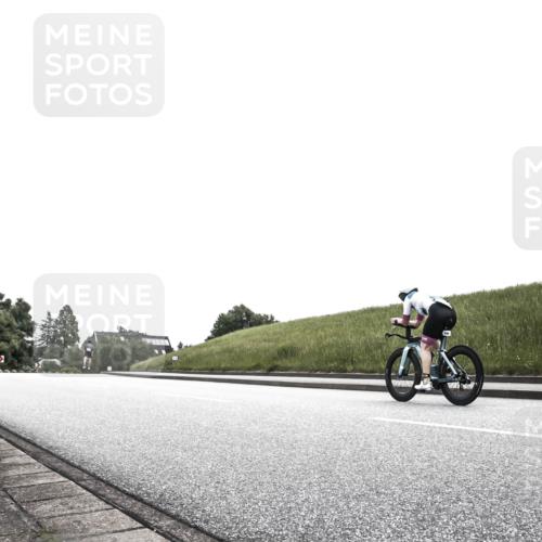 21.06.2026 - 29. Vierlanden-Triathlon H.Heesch http://msf.ph/oto/9873292 21.06.2026 12:28:54 Radfahren 896, 922 meine-sportfotos.de