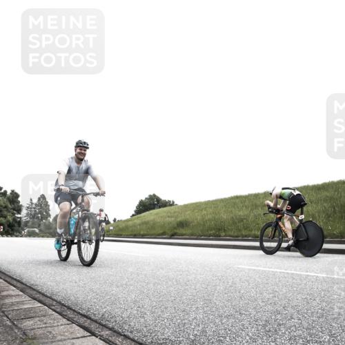 21.06.2026 - 29. Vierlanden-Triathlon H.Heesch http://msf.ph/oto/9873326 21.06.2026 12:29:18 Radfahren 736, 761, 951, 974 meine-sportfotos.de