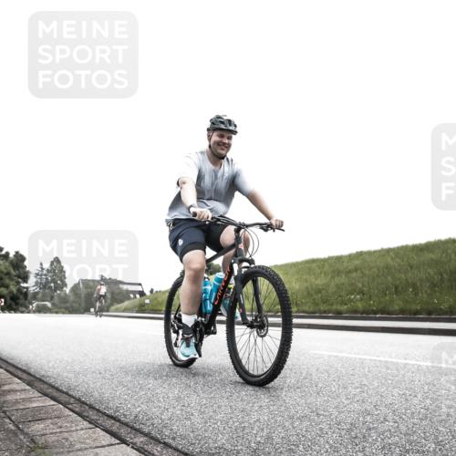 21.06.2026 - 29. Vierlanden-Triathlon H.Heesch http://msf.ph/oto/9873340 21.06.2026 12:29:18 Radfahren 736, 761, 951, 974 meine-sportfotos.de