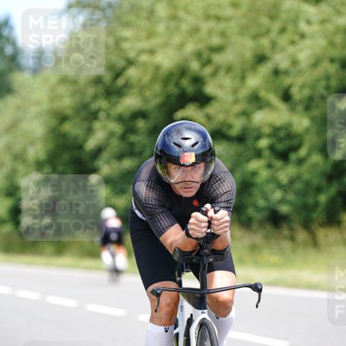 21.06.2026 - Viking Triathlon Michael Burmester http://msf.ph/oto/9873374 21.06.2026 12:48:16 Radfahren 57, 124, 126, 166, 232, 273, 644 meine-sportfotos.de