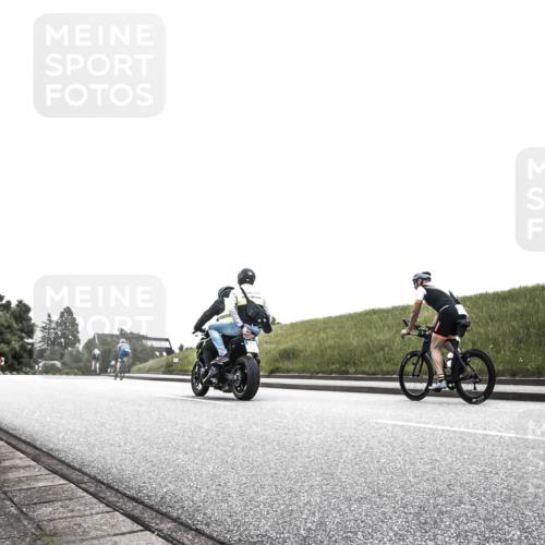 21.06.2026 - 29. Vierlanden-Triathlon H.Heesch http://msf.ph/oto/9873386 21.06.2026 12:29:24 Radfahren  meine-sportfotos.de