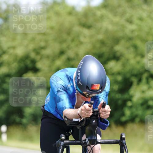 21.06.2026 - Viking Triathlon Michael Burmester http://msf.ph/oto/9873415 21.06.2026 12:48:48 Radfahren 44, 52, 316, 330, 379, 455 meine-sportfotos.de