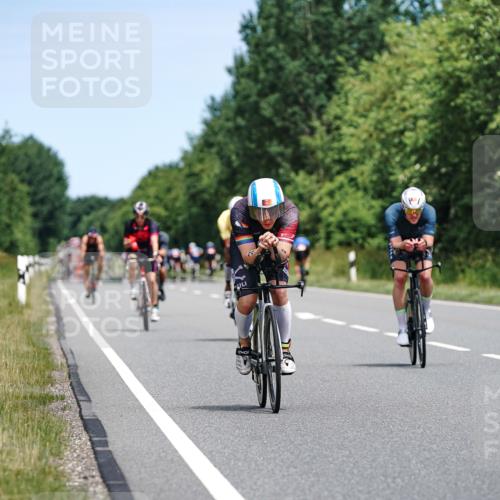 21.06.2026 - Viking Triathlon Michael Burmester http://msf.ph/oto/9873424 21.06.2026 12:48:54 Radfahren 44, 52, 316, 330, 379, 455, 666 meine-sportfotos.de