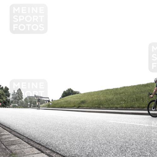 21.06.2026 - 29. Vierlanden-Triathlon H.Heesch http://msf.ph/oto/9873485 21.06.2026 12:30:13 Radfahren 770, 783 meine-sportfotos.de