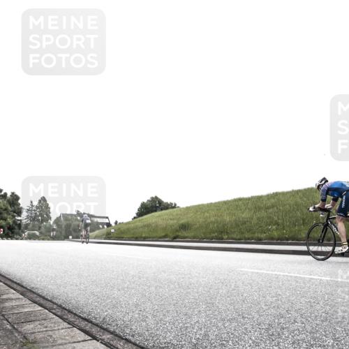 21.06.2026 - 29. Vierlanden-Triathlon H.Heesch http://msf.ph/oto/9873499 21.06.2026 12:30:15 Radfahren 770 meine-sportfotos.de