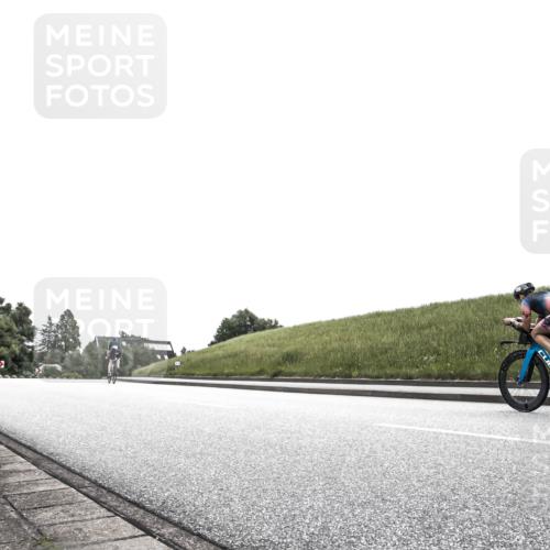 21.06.2026 - 29. Vierlanden-Triathlon H.Heesch http://msf.ph/oto/9873512 21.06.2026 12:30:32 Radfahren 133, 915, 925 meine-sportfotos.de