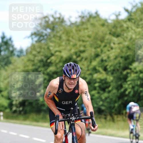 21.06.2026 - Viking Triathlon Michael Burmester http://msf.ph/oto/9873524 21.06.2026 12:49:04 Radfahren 44, 52, 316, 455, 666 meine-sportfotos.de